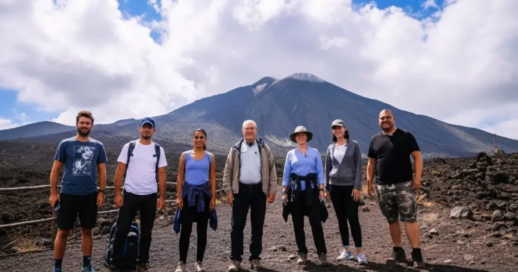 TURISTICAS Y VOLCAN PACAYA
