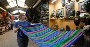 Markets, Jade & Textiles