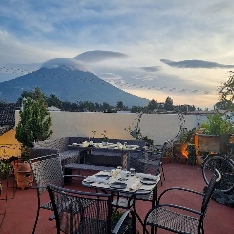 27 Adentro Antigua Guatemala