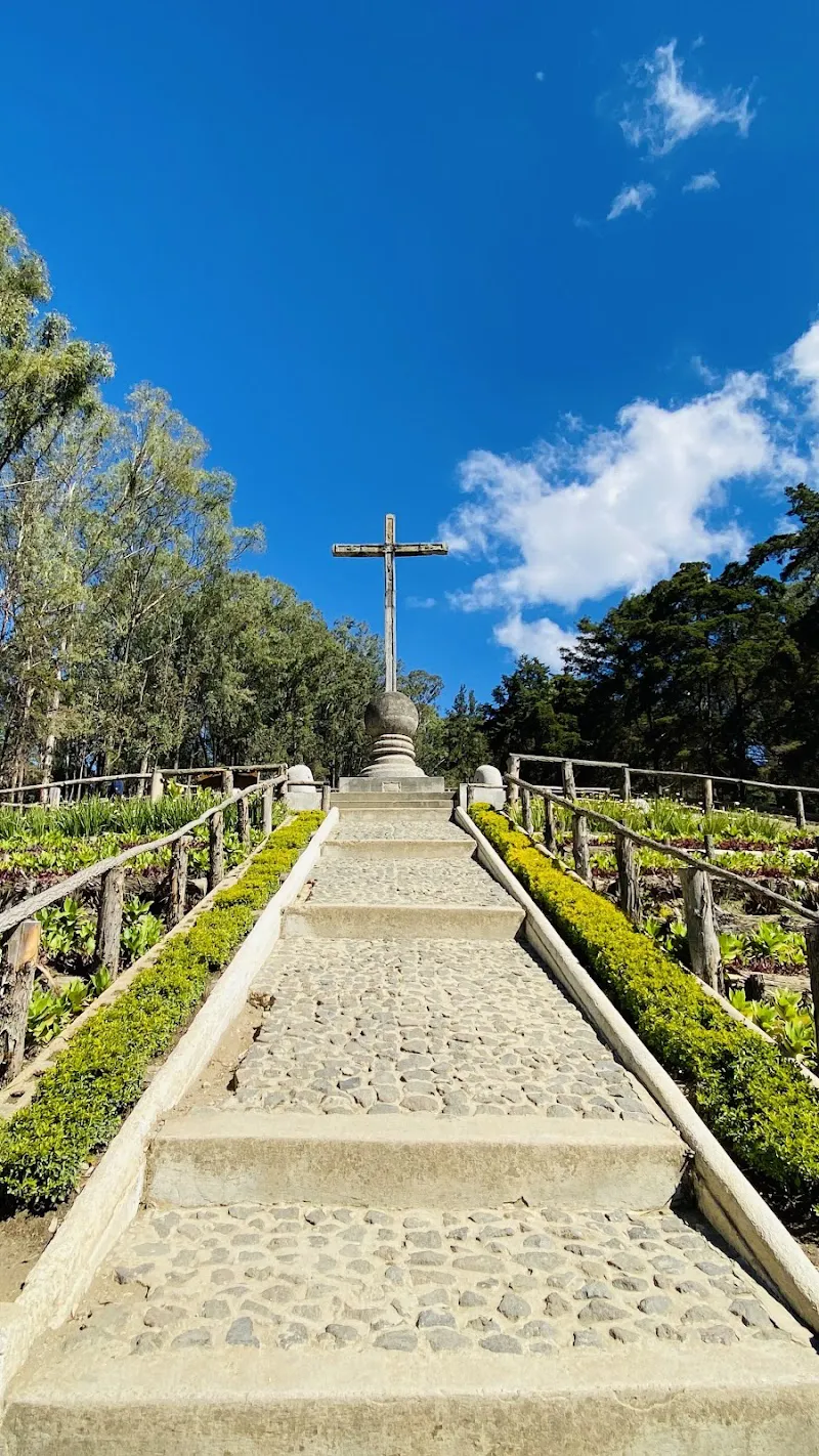 Cerro de La Cruz Antigua Guatemala photo 3