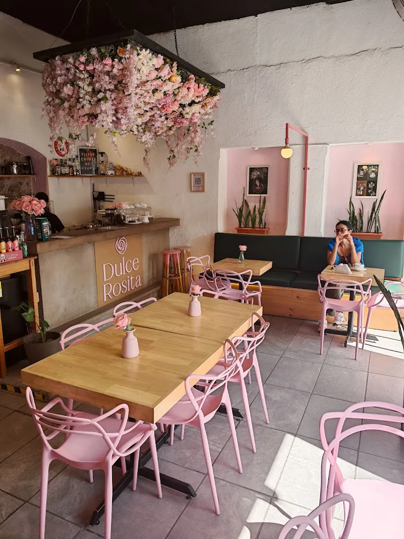 Dulce Rosita Coffee Shop Antigua Guatemala photo 3