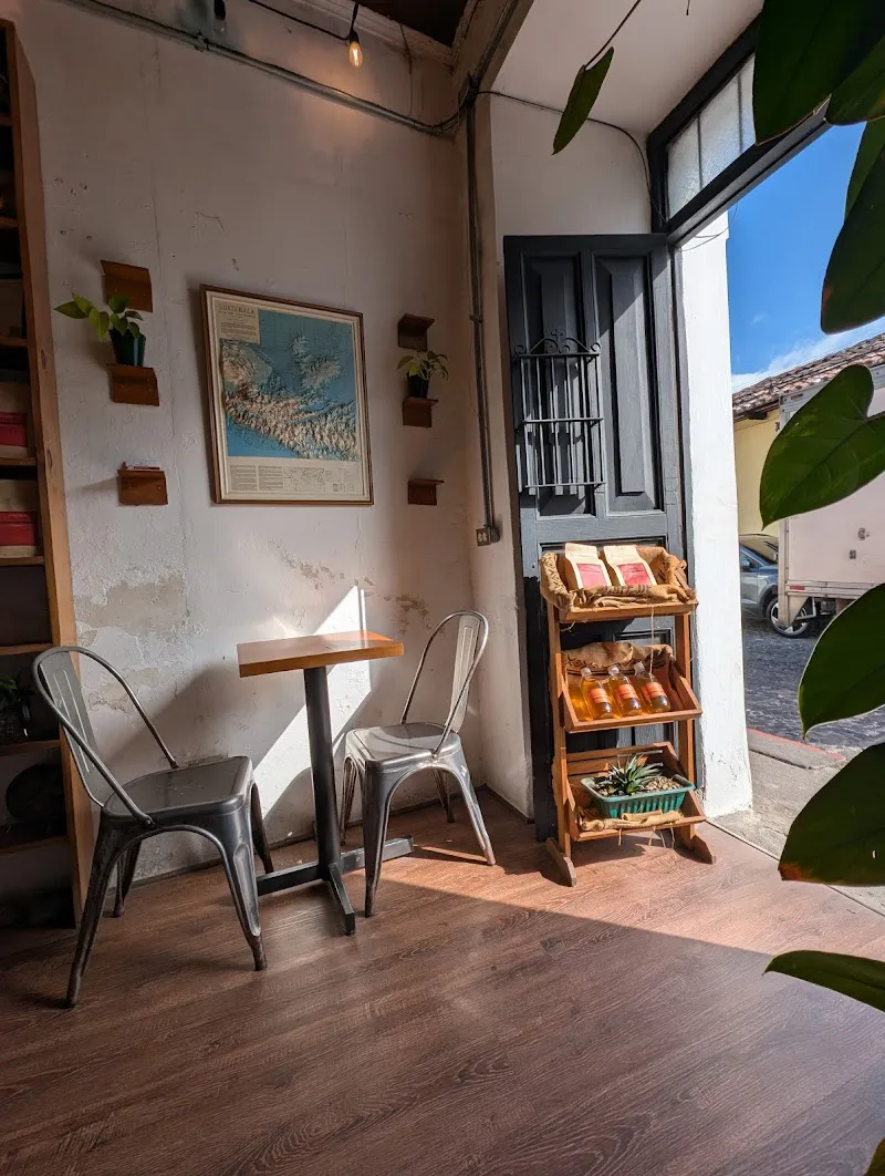 La Rosona Coffee Shop Antigua Guatemala photo 4